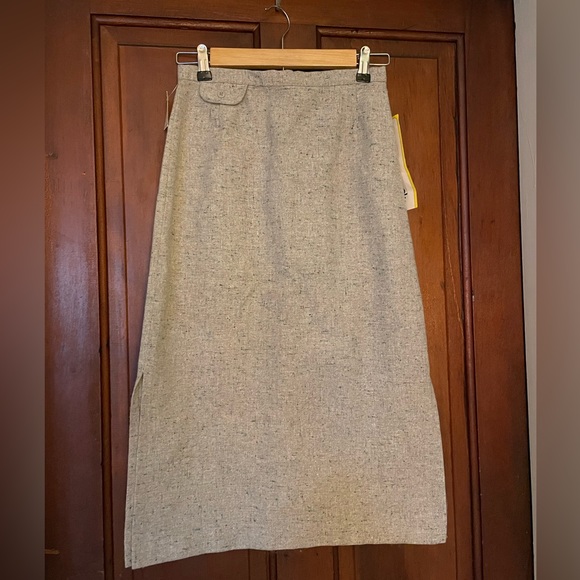 Bobbie Brooks Dresses & Skirts - Vintage Bobbie Brooks tweed skirt